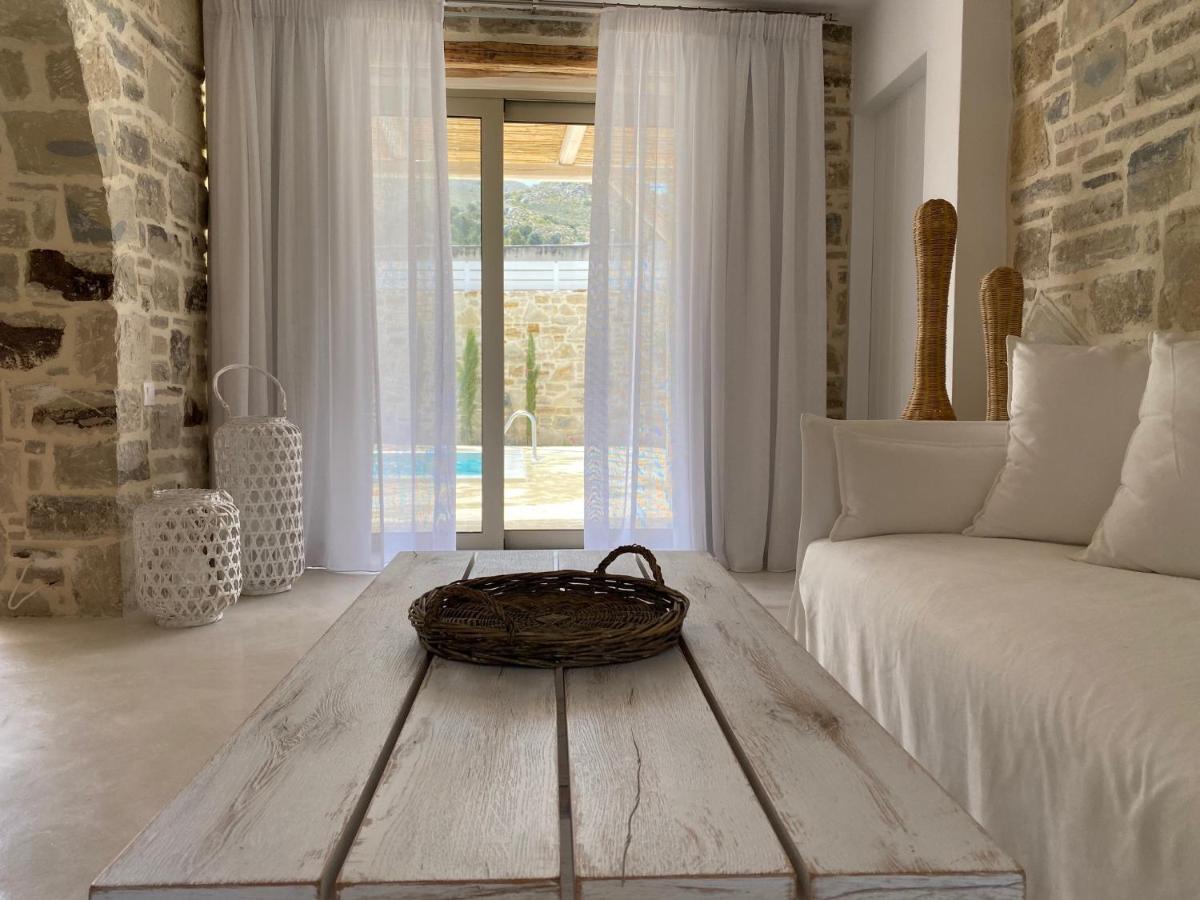 Laini Luxury Suites Pombia المظهر الخارجي الصورة