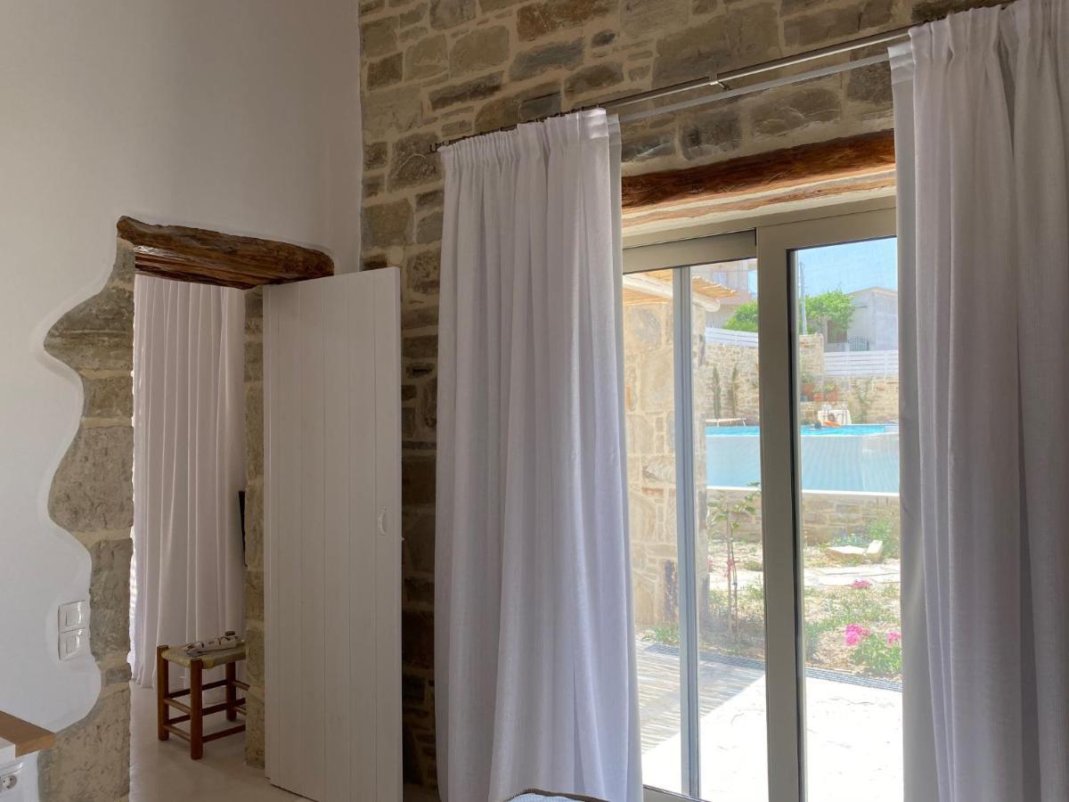 Laini Luxury Suites Pombia المظهر الخارجي الصورة