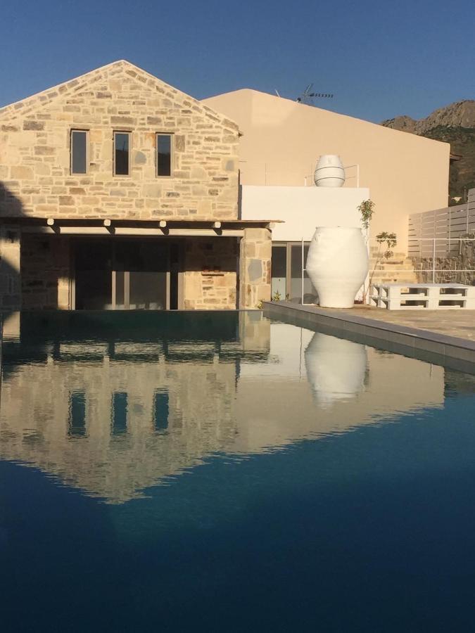 Laini Luxury Suites Pombia المظهر الخارجي الصورة