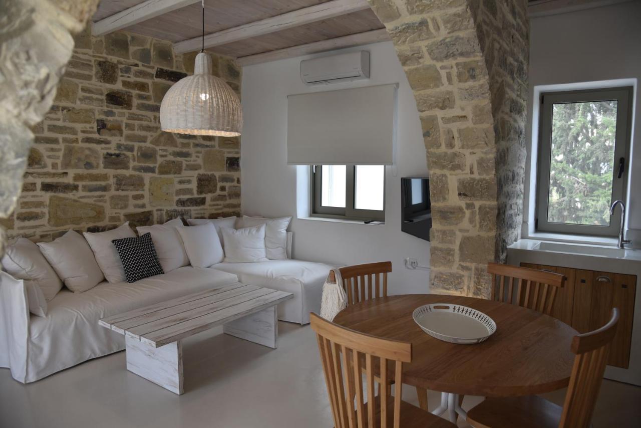Laini Luxury Suites Pombia المظهر الخارجي الصورة